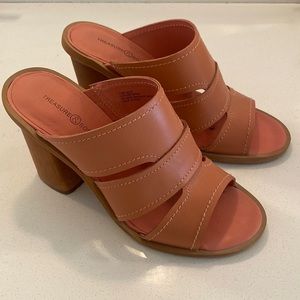 Treasure and bond sandal heels size 7.5